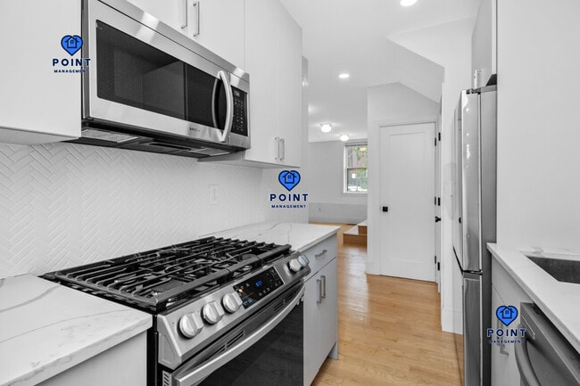 property at 86 Chelsea St