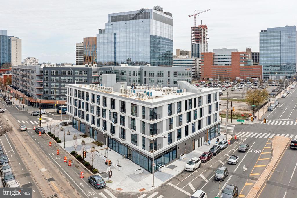 3748 Lancaster Ave in Philadelphia, PA - Building Photo