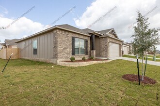 1402 Shadow Hl Ln in Temple, TX - Building Photo - Building Photo