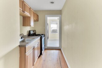 320 W 16th St in Chicago Heights, IL - Building Photo - Building Photo