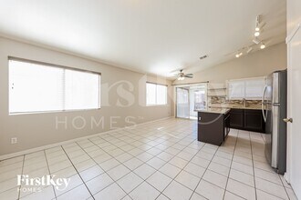 3035 W Melinda Ln in Phoenix, AZ - Building Photo - Building Photo