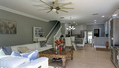 875 Hampton Cir in Naples, FL - Building Photo - Building Photo