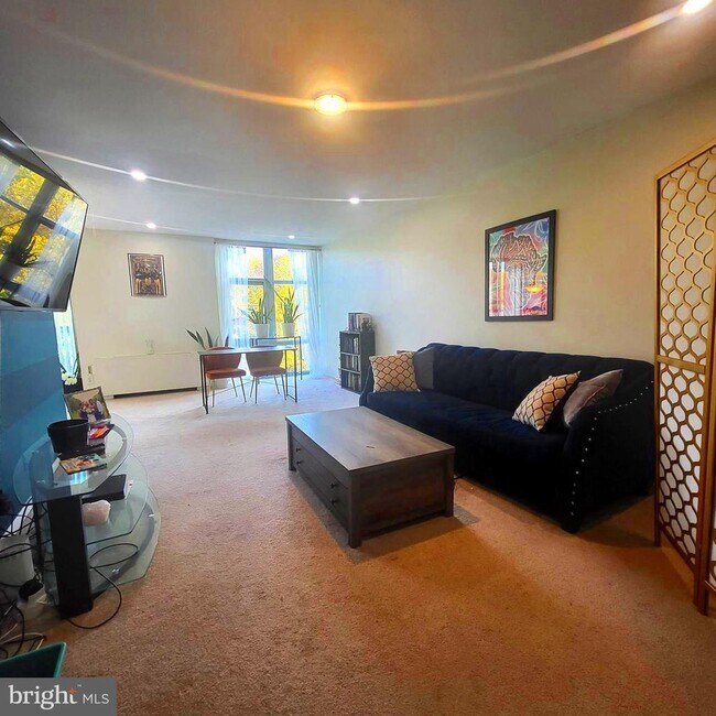 3600 Conshohocken Ave in Philadelphia, PA - Building Photo - Building Photo