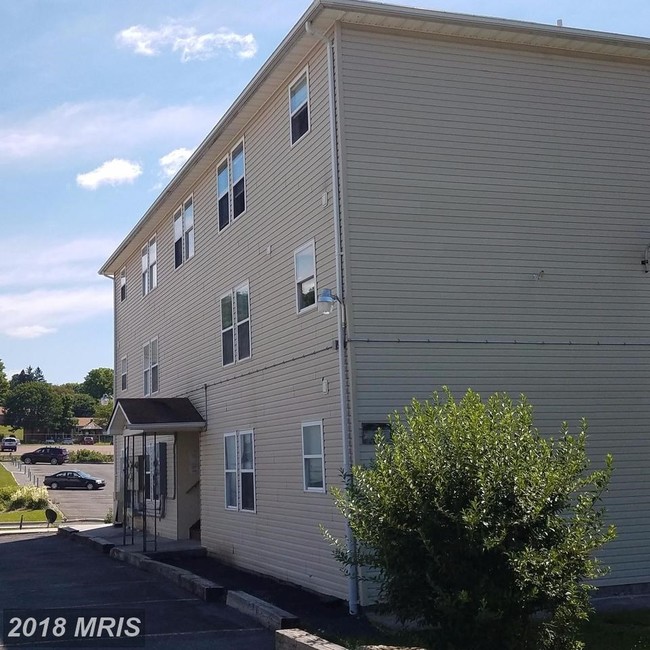 4 Bob Cat Ct in Frostburg, MD - Building Photo - Building Photo