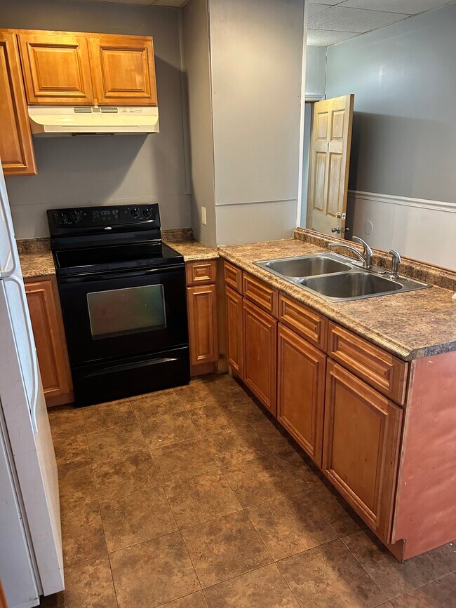 9 Martha St, Unit 2A in Binghamton, NY - Building Photo - Building Photo