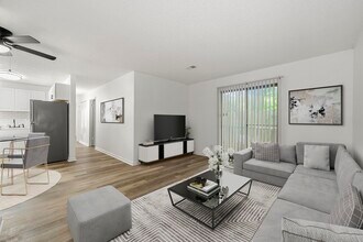 Sterling Glen Apartments in Norcross, GA - Building Photo - Building Photo