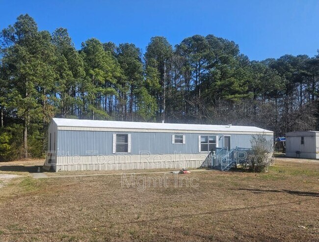 property at 2935 Cedarvale Rd
