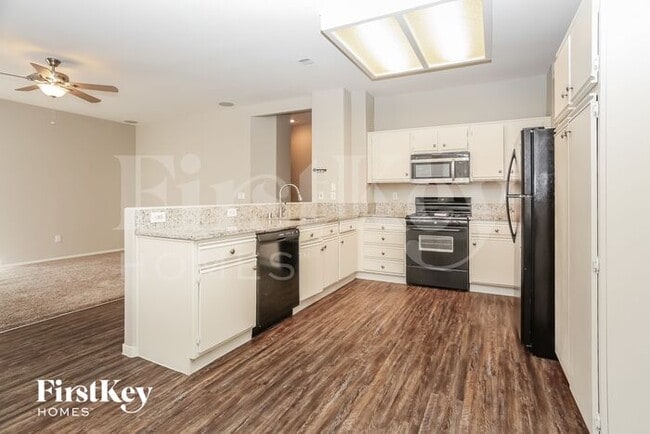 8049 Rock Port Cir in Las Vegas, NV - Building Photo - Building Photo