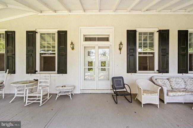 property at 124 Station Rd