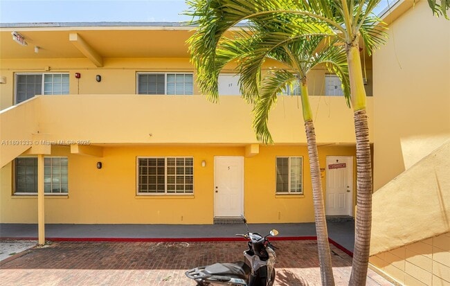 property at 432 SE 20th St