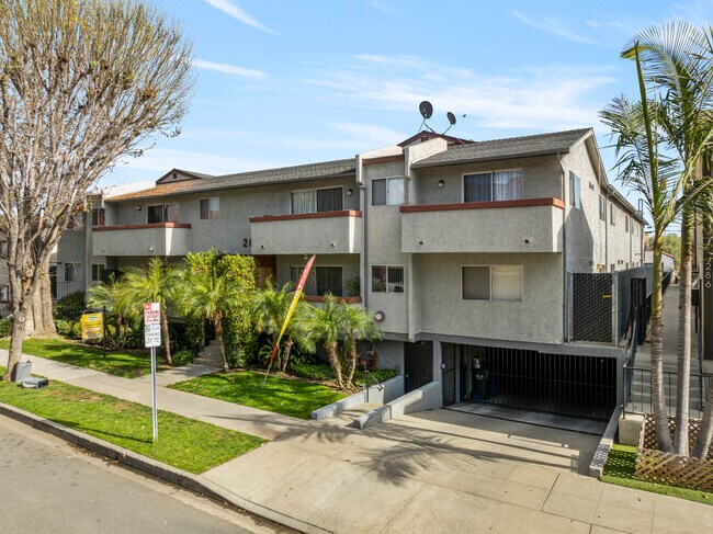 280 West Tujunga in Burbank, CA - Foto de edificio - Building Photo