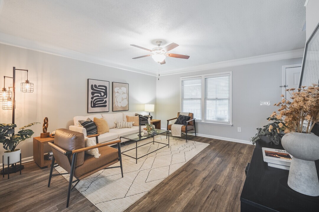 The Alden Townes in North Charleston, SC - Building Photo