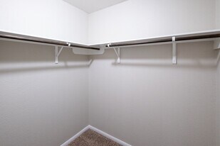 17039 Amarose Dr in Houston, TX - Building Photo