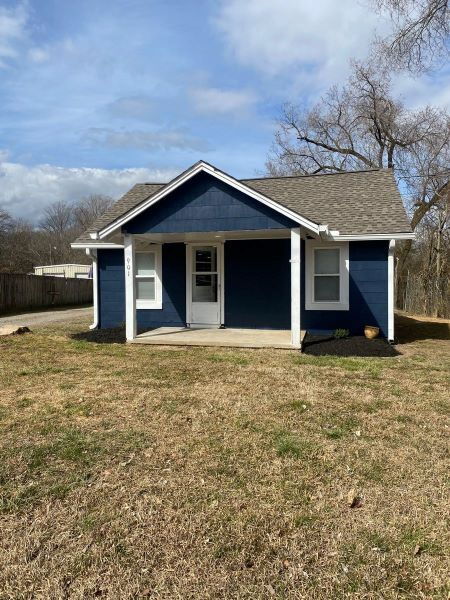 901 Calderwood Hwy in Maryville, TN - Building Photo