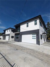 11141 Strathern St in Los Angeles, CA - Building Photo - Building Photo