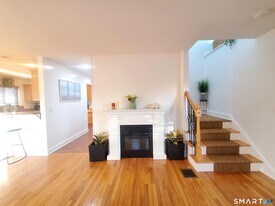 1093 Shippan Ave in Stamford, CT - Building Photo