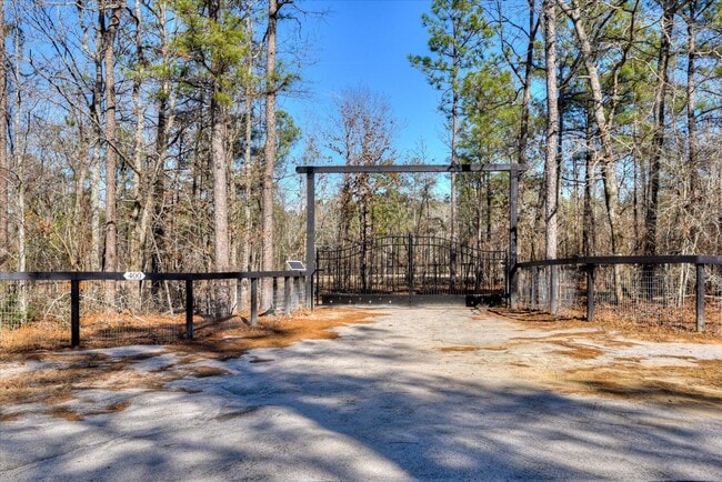 400 Rish Store Rd in Wagener, SC - Building Photo - Building Photo