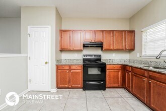 2305 Nicole Dr in Hampton, GA - Building Photo - Building Photo