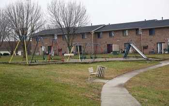 Spring Hill in Mooresville, IN - Foto de edificio - Building Photo