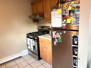 14 Mt Vernon St in Malden, MA - Building Photo - Building Photo