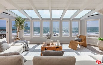 1448 Nathan Ln in Ventura, CA - Building Photo - Building Photo