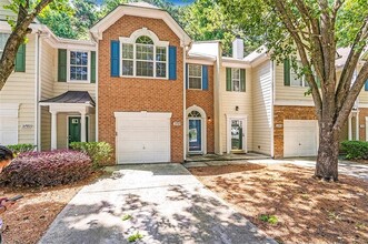 5750 Terremont Cir in Norcross, GA - Building Photo - Building Photo