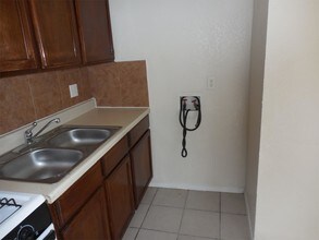 4014 Lincoln Ave-Unit -1 in El Paso, TX - Building Photo - Building Photo