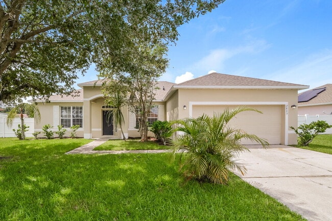 property at 2863 Berkshire Cir