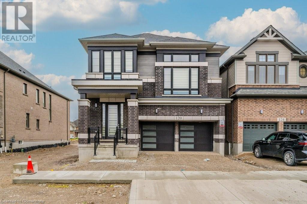 120 Blacklock St in Cambridge, ON - Building Photo