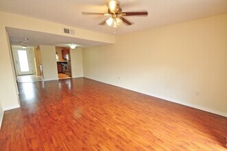 1922 Conway Rd in Orlando, FL - Foto de edificio - Building Photo