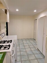 7018 Alder Dr in Houston, TX - Foto de edificio - Building Photo