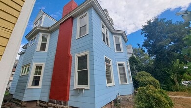 Green Rock in Minneapolis, MN - Building Photo - Interior Photo