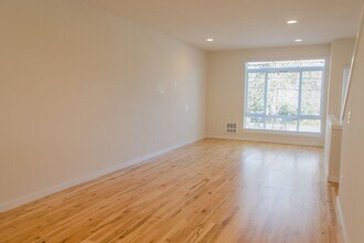 10363 Ashworth Ave N in Seattle, WA - Building Photo - Building Photo