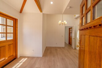 355 N Colorado Pl, Unit Beautiful 2 Bed 1.5 Bath in Long Beach, CA - Foto de edificio - Building Photo