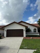 21583 Villa Nova Dr in Boca Raton, FL - Building Photo
