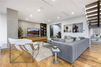 18296 Karen Dr in Los Angeles, CA - Building Photo - Building Photo