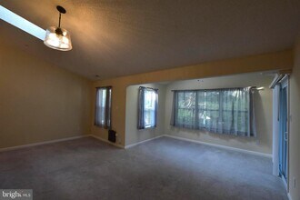 2603 Camelback Ln in Silver Spring, MD - Foto de edificio - Building Photo