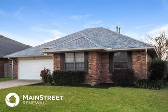 1808 Yellowstone Ln in Edmond, OK - Building Photo - Building Photo