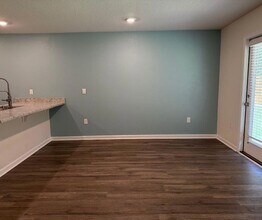 3132 Van Day Way in Crestview, FL - Building Photo - Building Photo