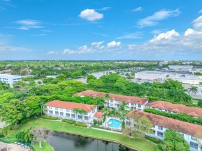 San Marino at Town Place in Boca Raton, FL - Foto de edificio - Building Photo