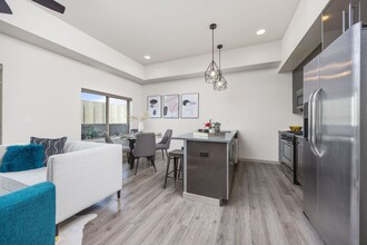 2445 Junction Pl in Boulder, CO - Building Photo - Building Photo