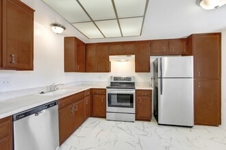 1598 Border Ave in Corona, CA - Building Photo - Building Photo