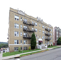 671 Lincoln Apartments