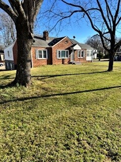 property at 1102 Hermitage Dr