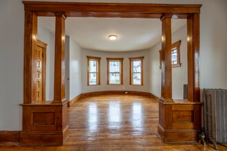 36 Blossom St in Worcester, MA - Building Photo - Building Photo