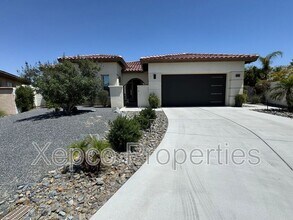 74635 Tesla Dr in Palm Desert, CA - Building Photo - Building Photo