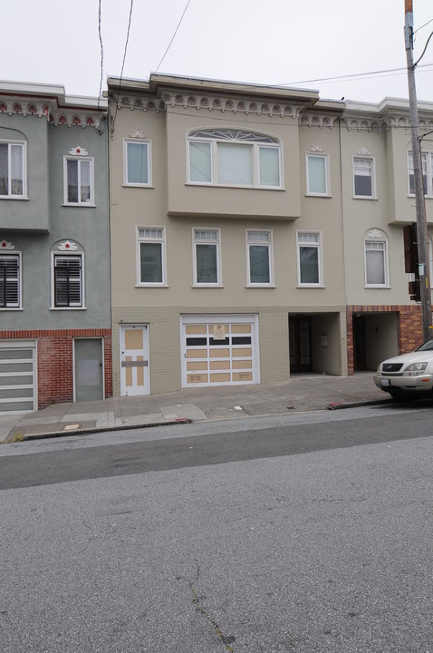 230 19th Ave in San Francisco, CA - Building Photo