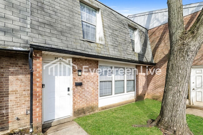 7699 Mt Hood in Huber Heights, OH - Building Photo - Building Photo