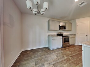 308 Crooked Pne Ct in Columbia, SC - Building Photo - Building Photo