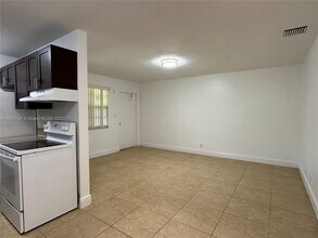 2900 NE 17th Ave in Pompano Beach, FL - Building Photo - Building Photo